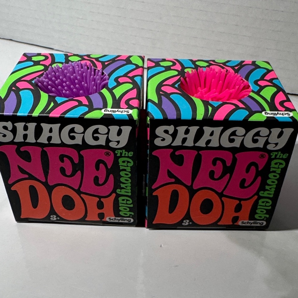 Set of 2 Shaggy NeeDoh The Groovy Glob. New. - Pink & Purple
